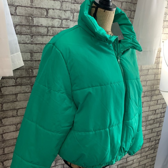 A new day NEW puffer coat. - Picture 3 of 5